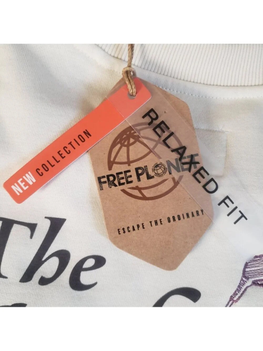 Free Planet Relaxed Fit White Crewneck Size L 'Golfs Greatest Drink For Eagle'